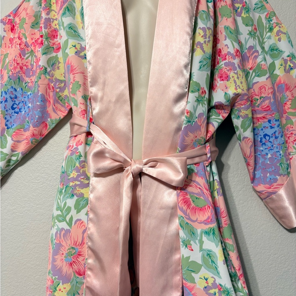 Vintage Victoria's Secret Gild Label Floral Satin Kimono Robe, Belt - Multicolor - Picture 2 of 11